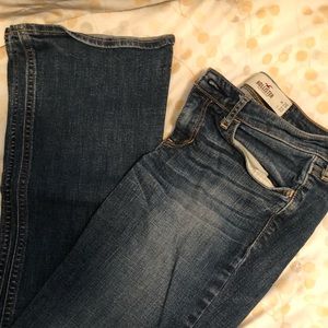 2 pairs of Hollister jeans!